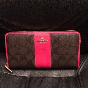 Coach wallet